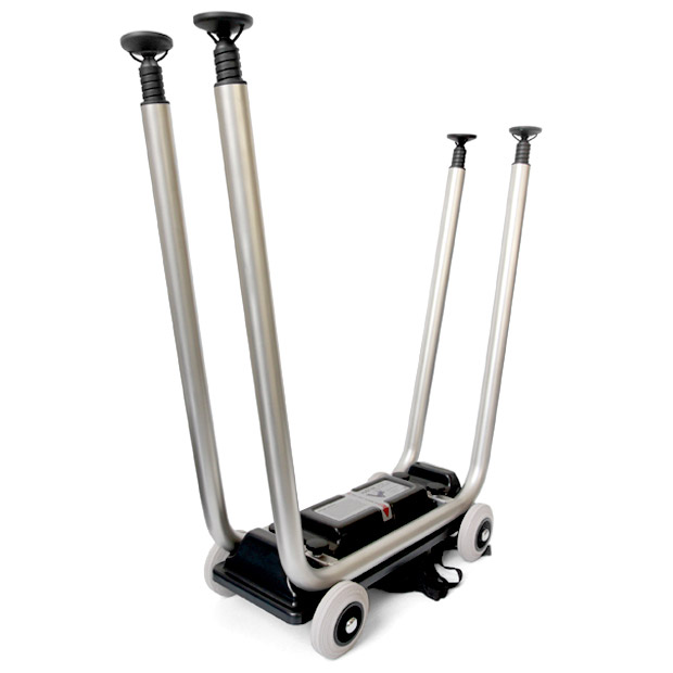 To use the Justincase skater the bar legs must be first fastened to the trolley so that the bar can be slided in afterwards.